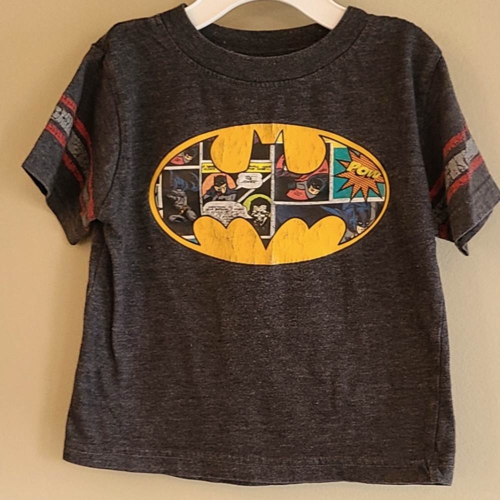 Batman grey short sleeved tee shirt